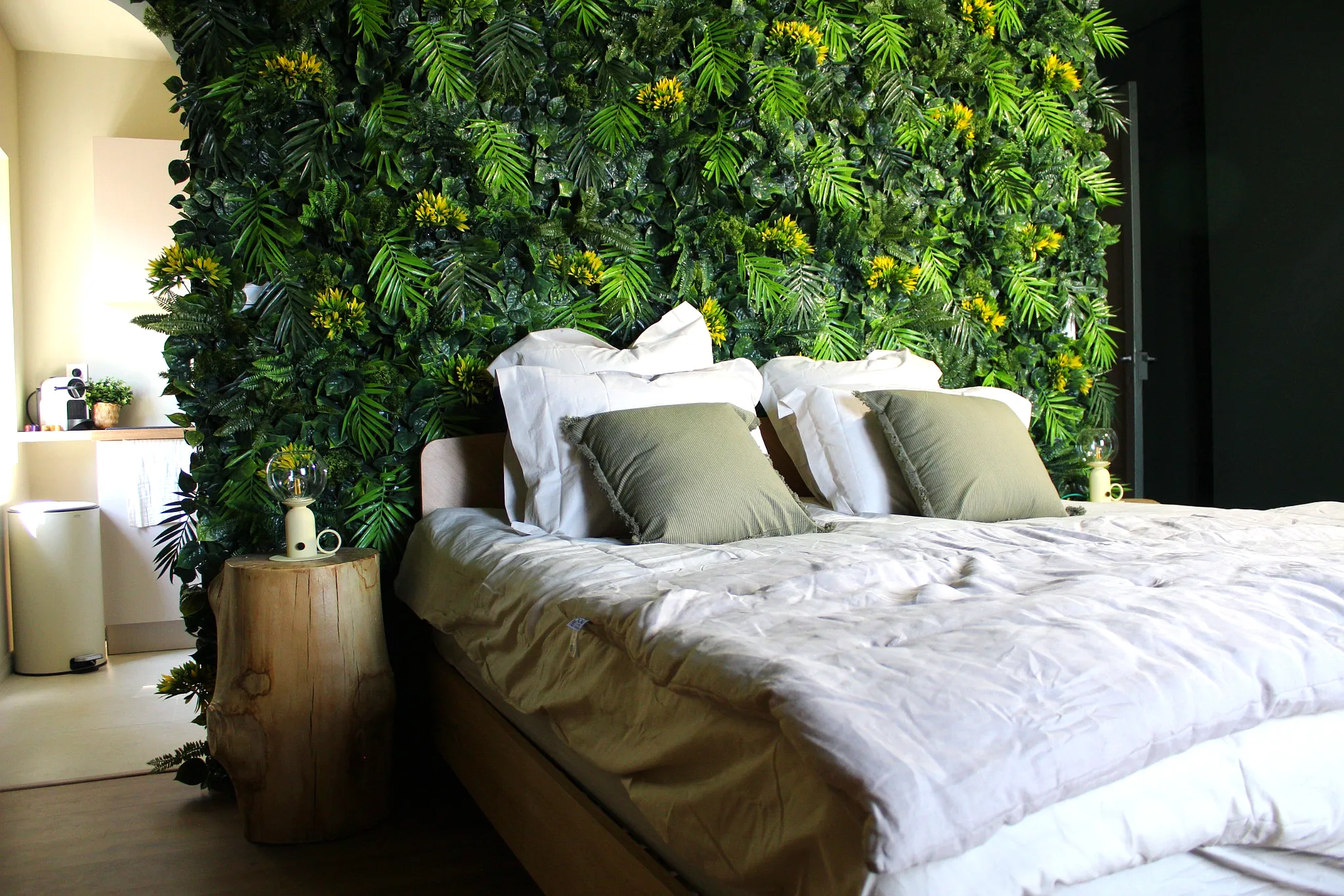 Love room la cachette sauvage Piece de vie 2